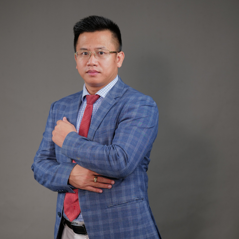 LS.547Luat su Nguyen Pho Dung