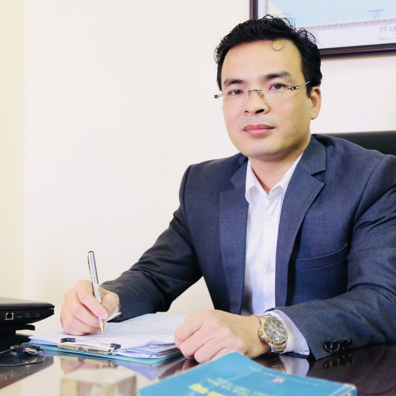 LS.549Luat su Hoang Trong Giap